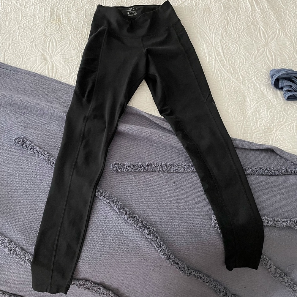Nike dry fit tights size XS